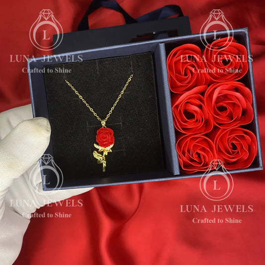 Collier Rose Rouge